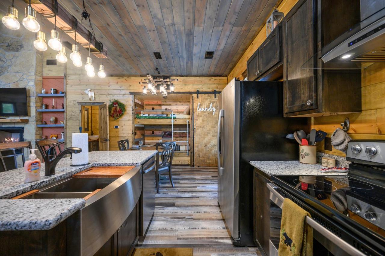 The Adirondack Honeymoon Hot Tub Soaking Tub Wood Burning Fireplace Stephens Gap Esterno foto