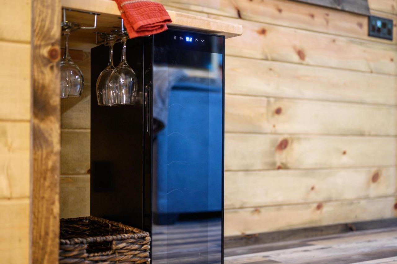 The Adirondack Honeymoon Hot Tub Soaking Tub Wood Burning Fireplace Stephens Gap Esterno foto