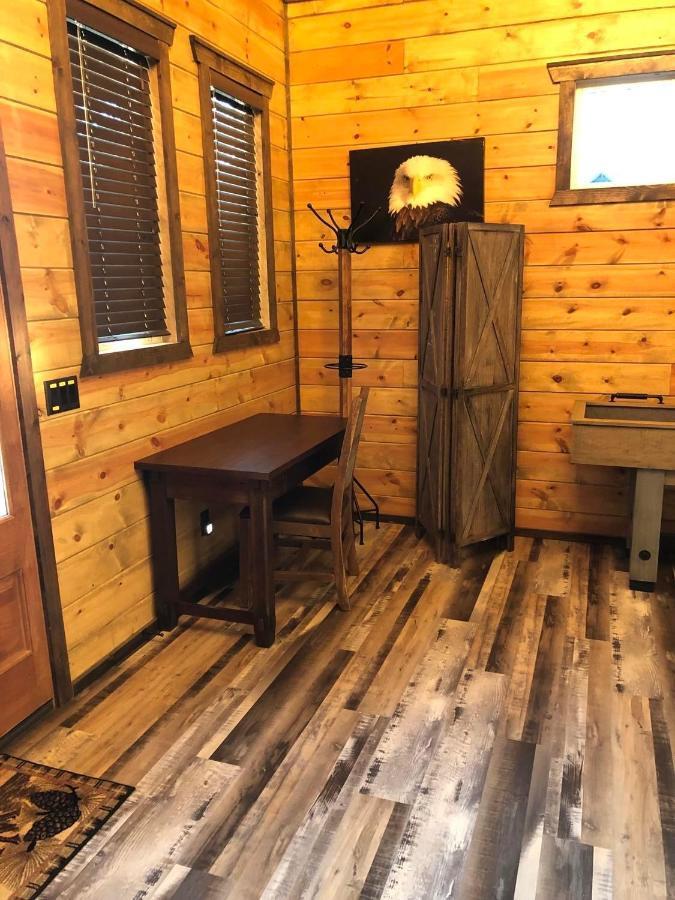 The Adirondack Honeymoon Hot Tub Soaking Tub Wood Burning Fireplace Stephens Gap Esterno foto